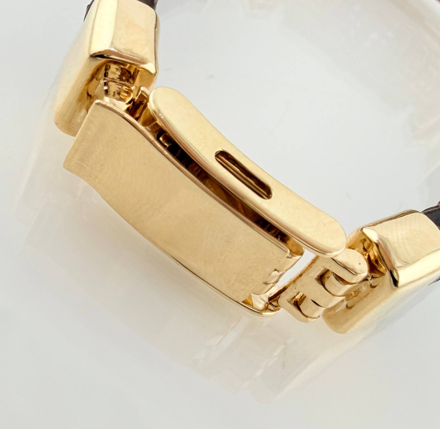 Pulso estrella 39.5gr / 22.5cm-21.3cm / 9.4mm Tres Oro18K ©