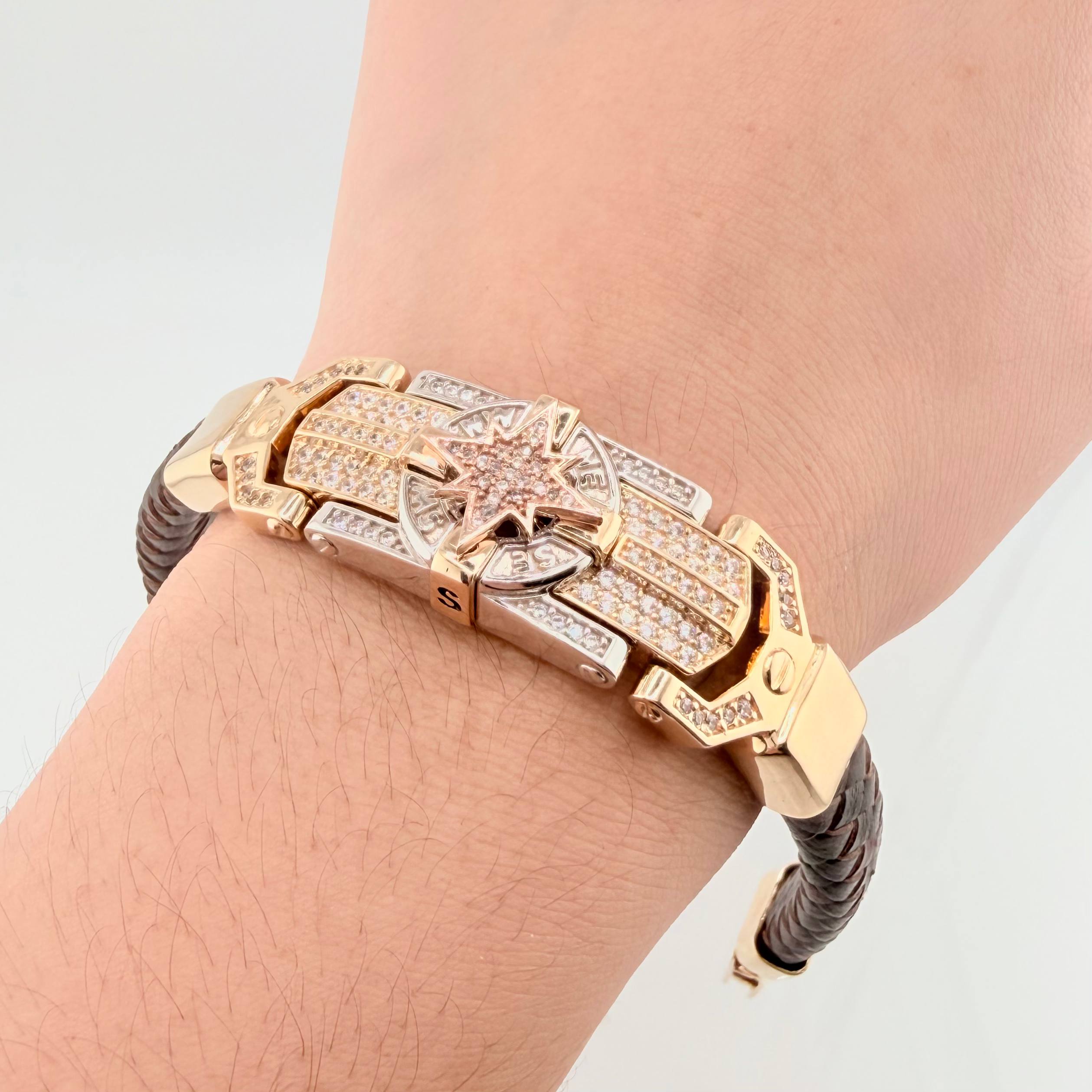 Pulso estrella 39.5gr / 22.5cm-21.3cm / 9.4mm Tres Oro18K ©