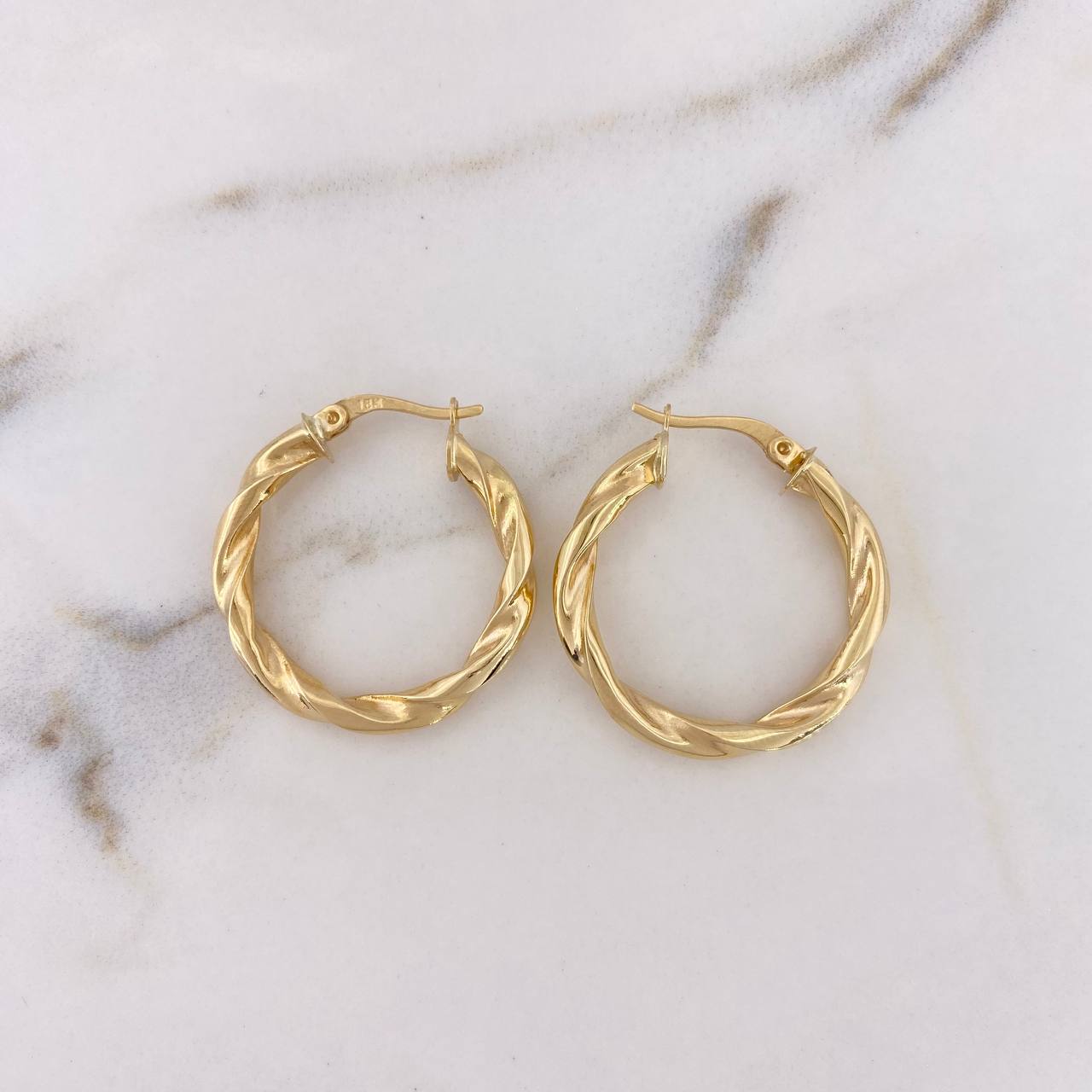 Candongas Nico 3.1gr / 2.8cm / Entorchadas Oro Amarillo 18K #