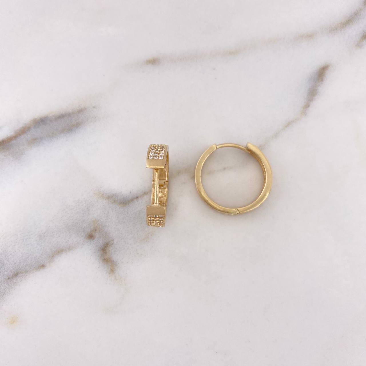 Candongas Tornillo 6.15gr / 1.8cm / Circones Blancos Oro Amarillo 18K #