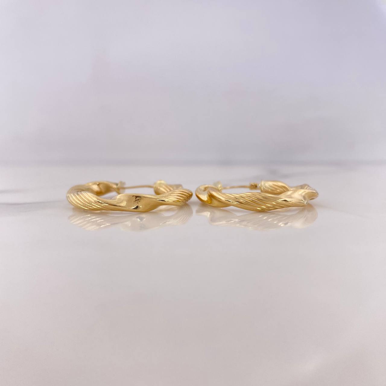 Candongas Valen 3.15gr / 3cm / Espiral Rayadas Oro Amarillo 18K $