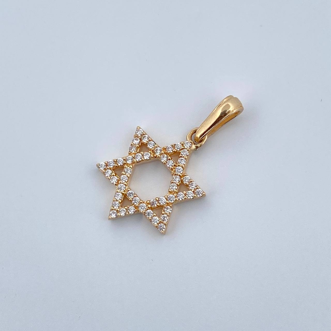 Dije Estrella De David 1.55gr / 2.2cm / Circones Blancos Oro Amarillo 18K &