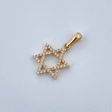 Dije Estrella De David 1.55gr / 2.2cm / Circones Blancos Oro Amarillo 18K &