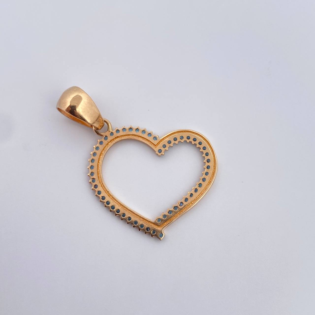 Dije Silueta Corazon 2gr / 3.2cm / Circones Azules Oro Amarillo 18K &