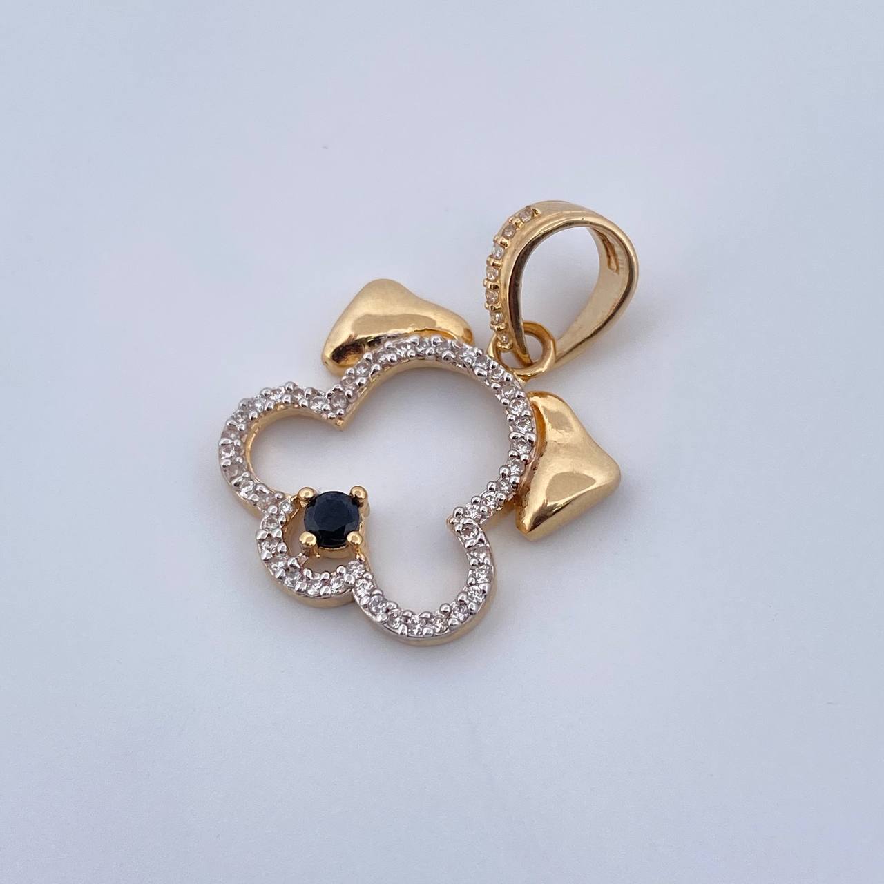 Dije Silueta Perro 3.6gr / 2.7cm / Circones Blancos Negros Oro Amarillo 18K &