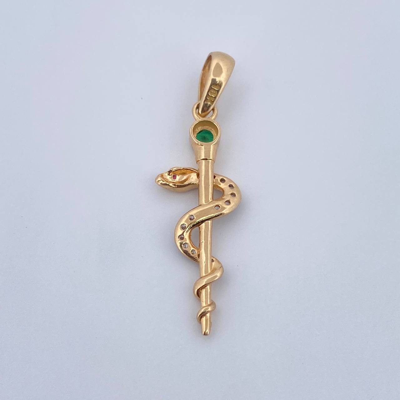 Dije Baston De Hermes 2.3gr / 3.7cm / Circones Blancos Verde Oro Amarillo 18K &