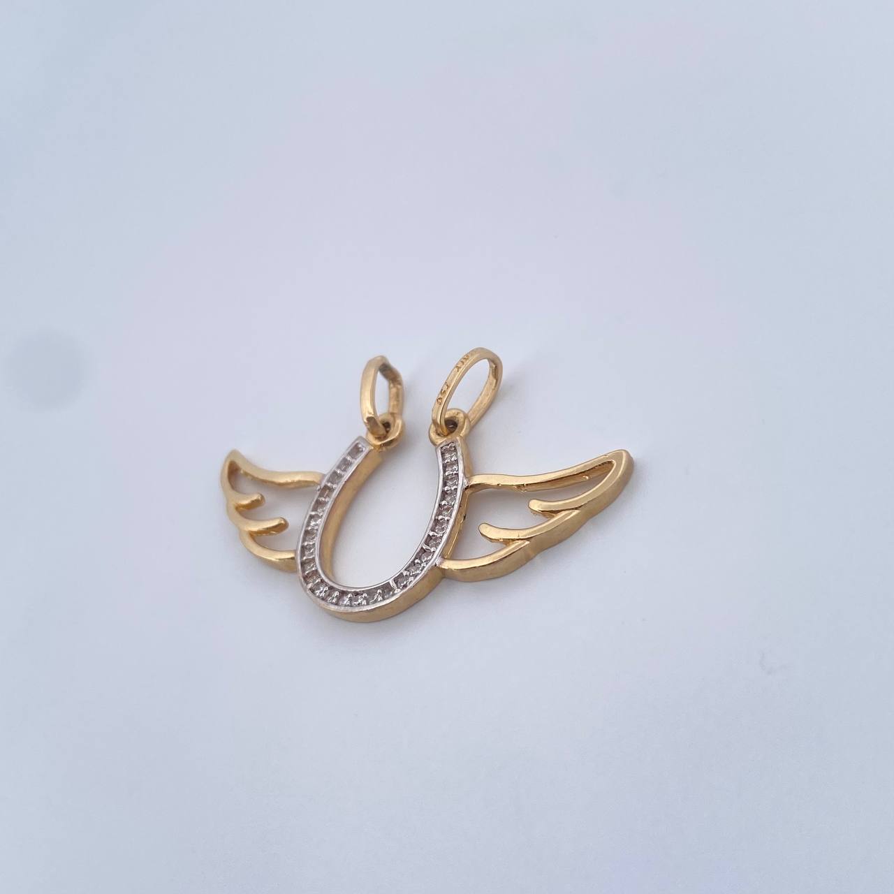 Dije Herradura Halada 2.6gr / 3.5cm / Circones Blancos Dos Oros Amarillo Blanco 18K &