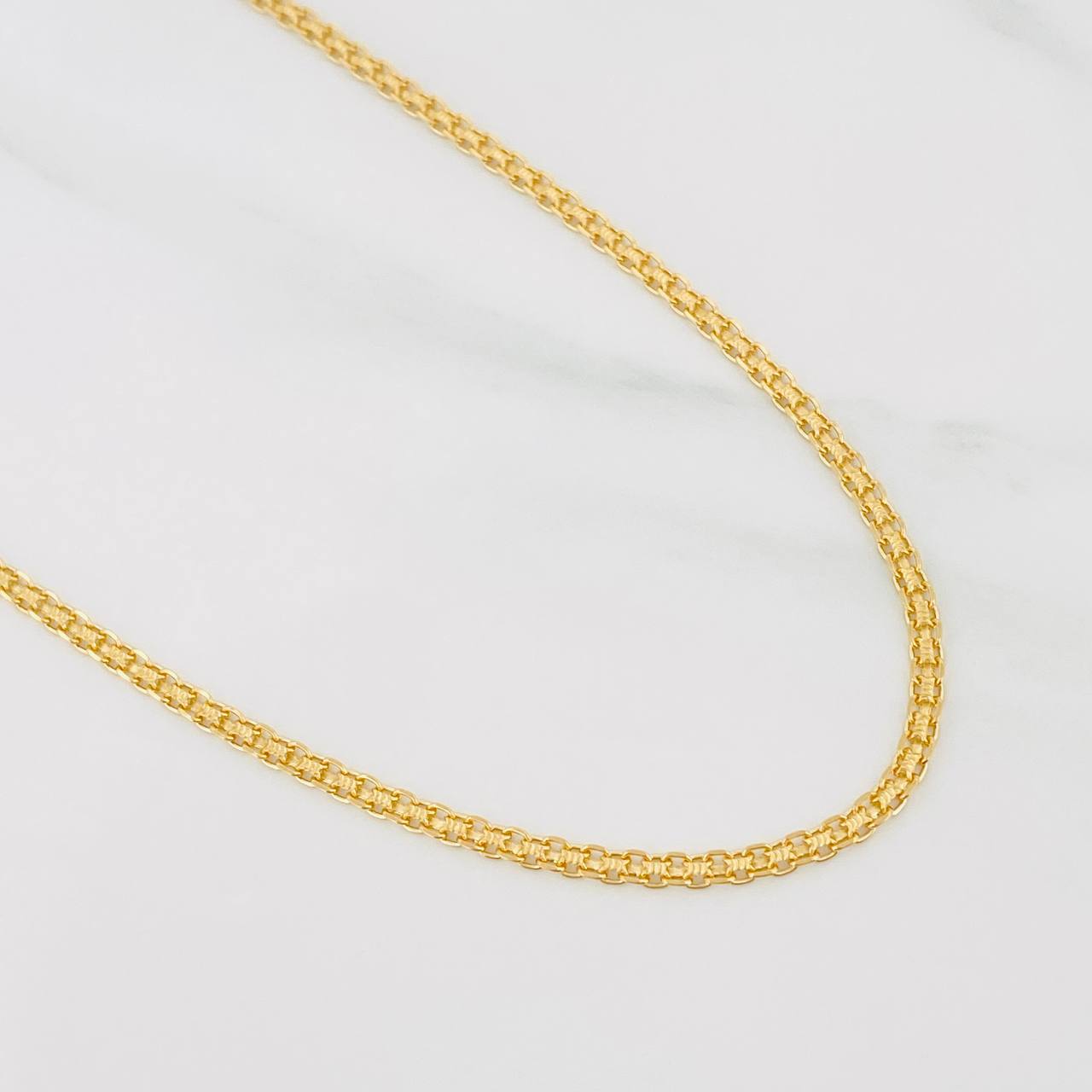Cadena China 4.9g / 50cm / 2.1mm Oro Amarillo 18K