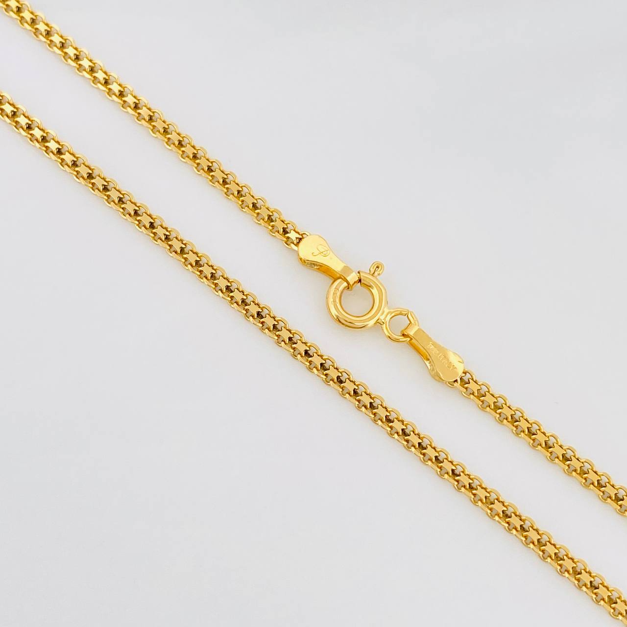 Cadena China 4.2g / 45cm / 1.89mm Oro Amarillo 18K