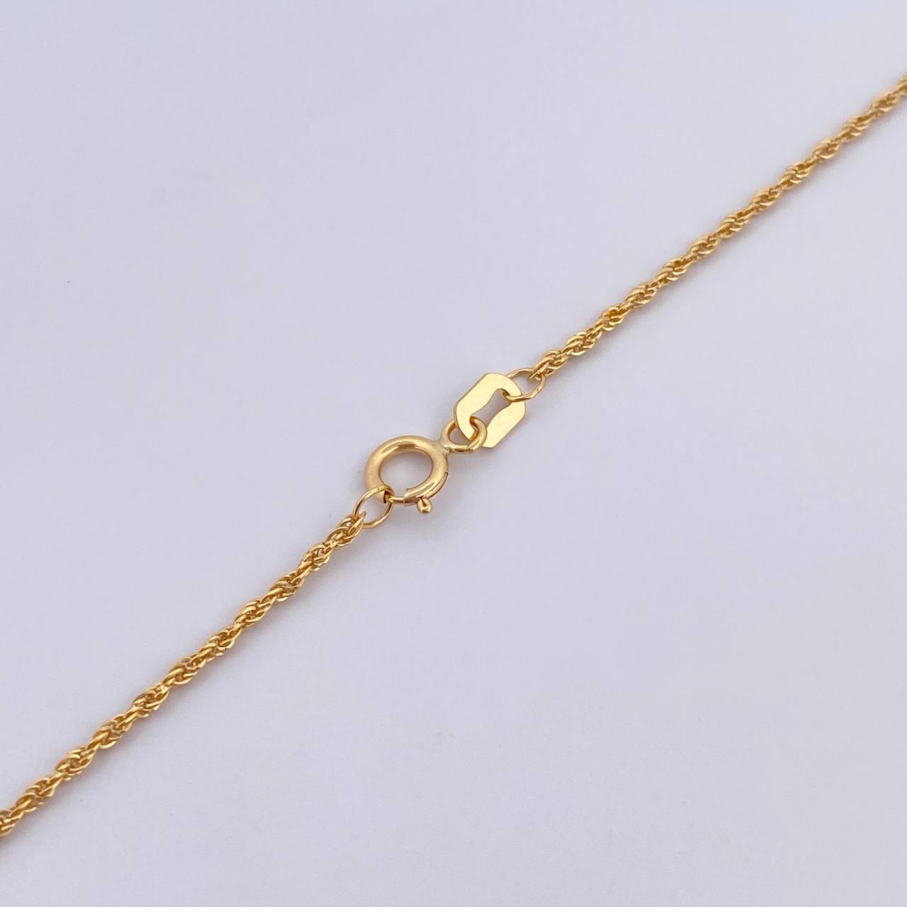 Set Cadena Lazo 0.9gr / 45cm / 0.9mm + Dije Virgen Maria 0.55gr / 1.7cm Circones Blancos Oro Amarillo 18K (Oferta) &