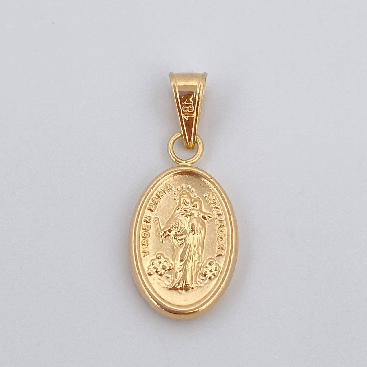 Dije Virgen María Uxiliadora 0.7gr / 2.4cm / Oro 18K $
