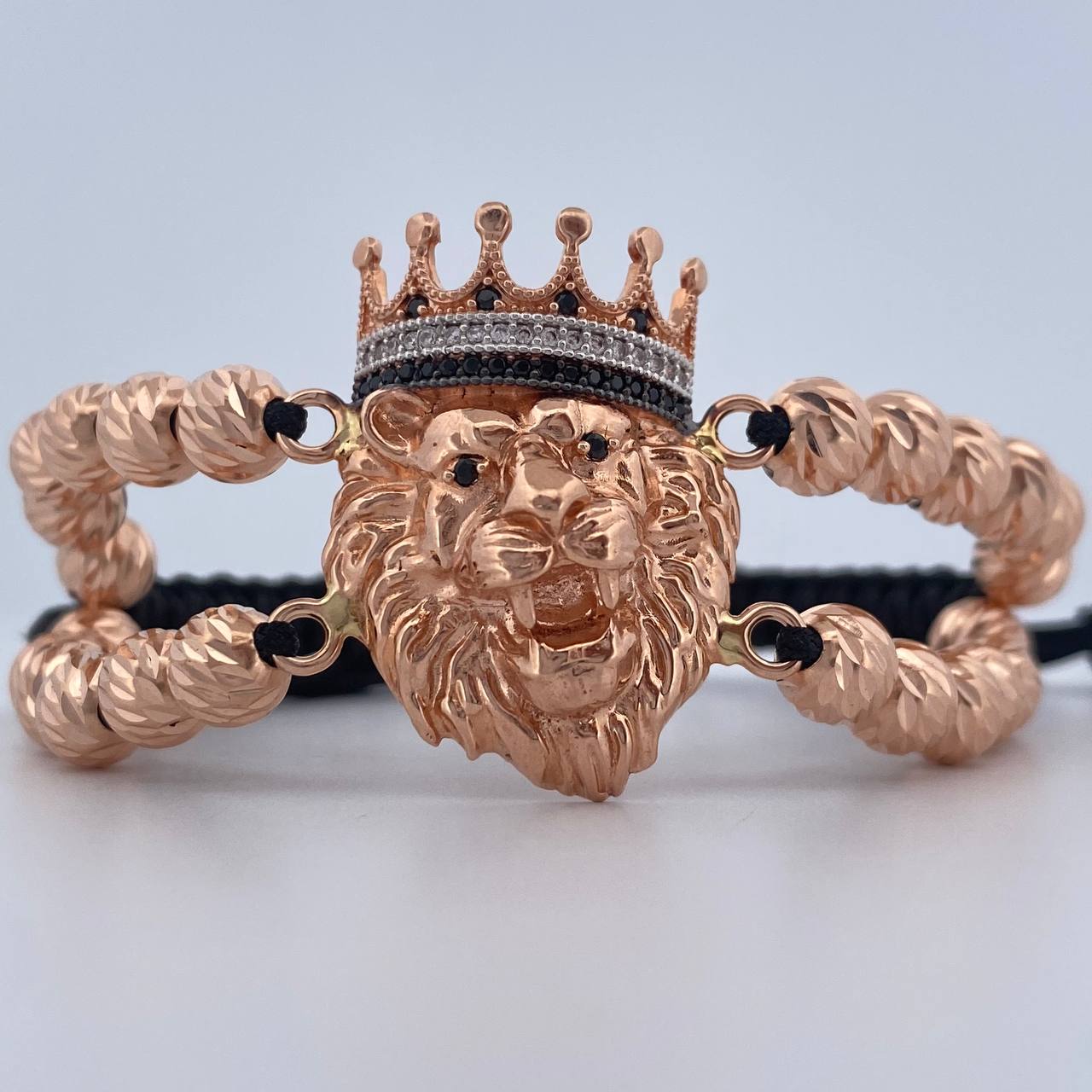 Pulsera Negra Leon Corona 13.6gr / Oro 18K $
