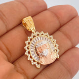 Dije Rostro Cristo 8.3gr / 3.6cm / Tres Oros 18K $