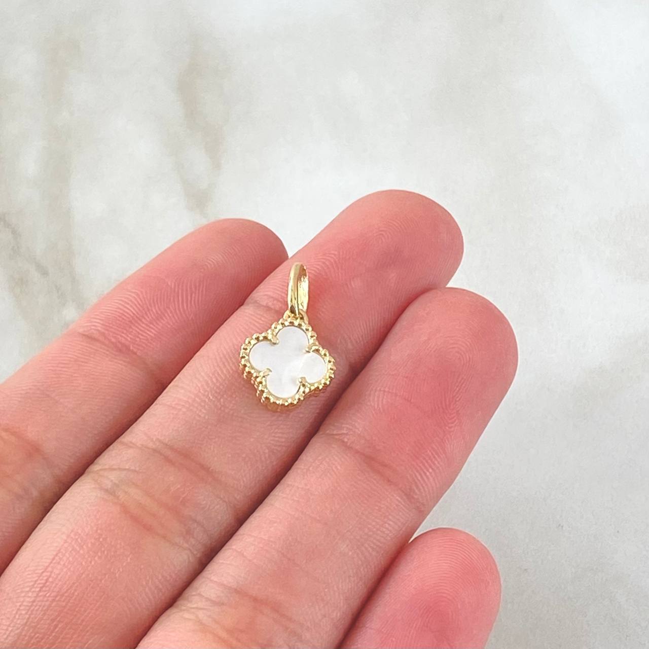 Dije Trebol 1.3gr / 1.7cm / Nac.Esp. Oro 18K