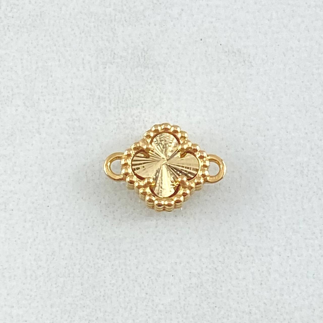Herraje Trebol 0.9gr / 1.1cm / Nac.Esp Oro 18K ©