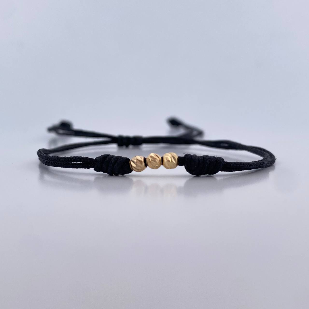 Pulsera Negra 0.25gr / 4mm Bolas Diamantadas Oro Amarillo 18K  (A.C)