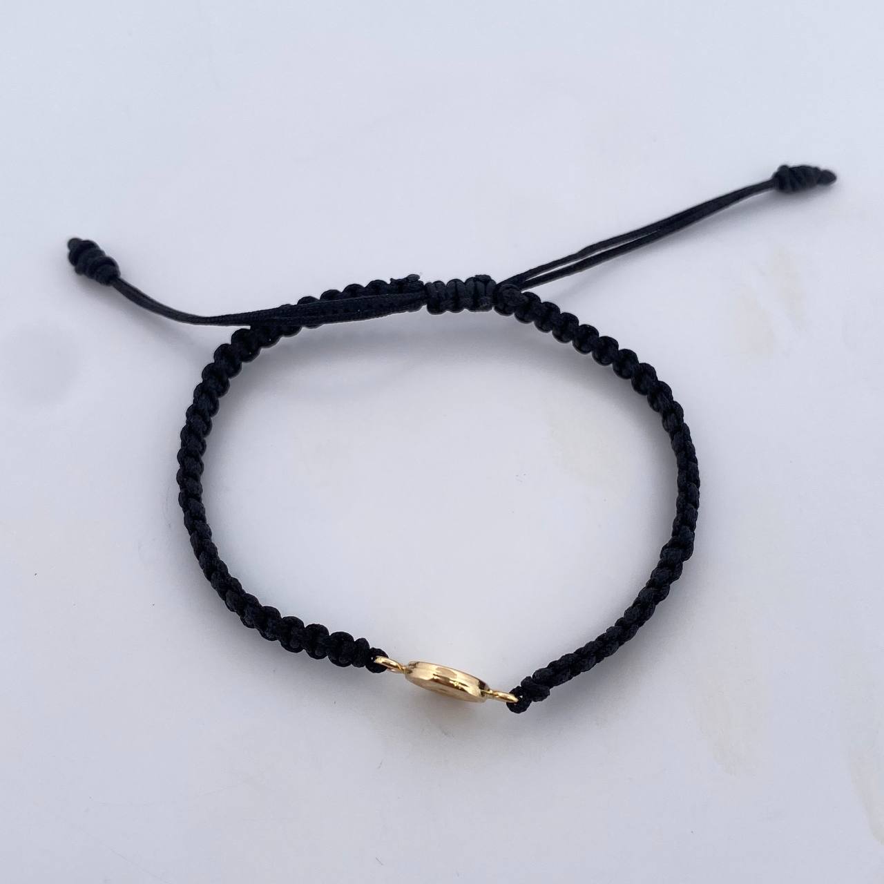 Pulsera Negra Letra A 0.4gr / Oro Amarillo 18K &