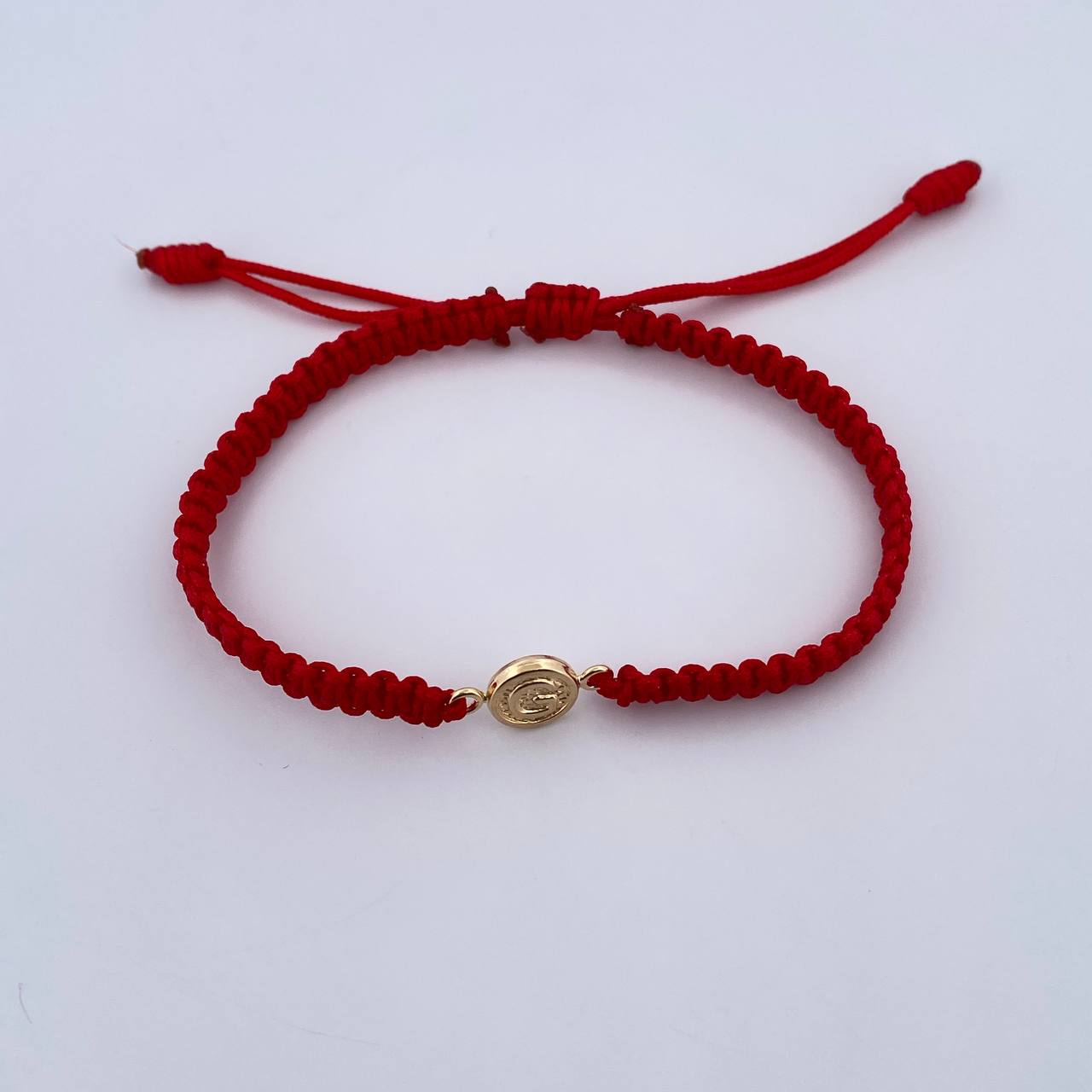 Pulsera Roja Letra G 0.4gr / Oro Amarillo 18K &