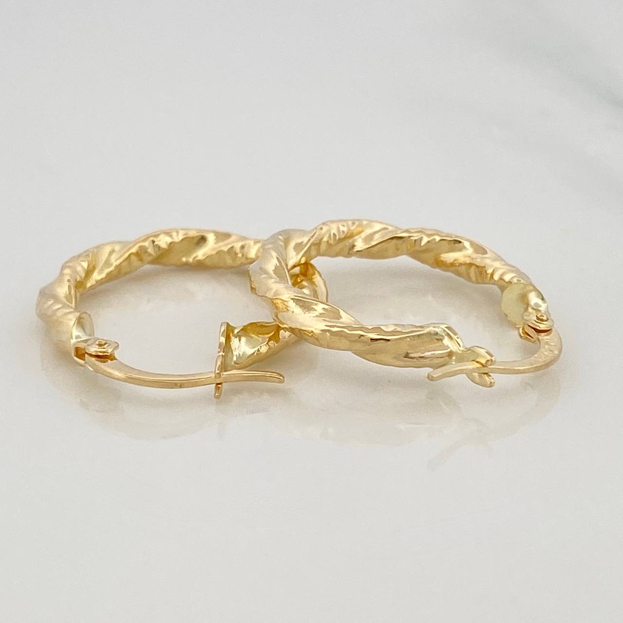 Candongas Jiah 1.85 g / 2.2 cm Oro Amarillo 18K