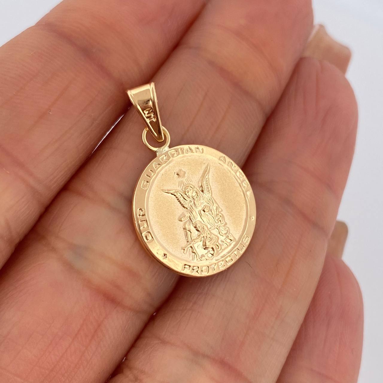 Dije Angel De La Guarda 1.2gr / 2.5cm / Oro Amarillo 18K $