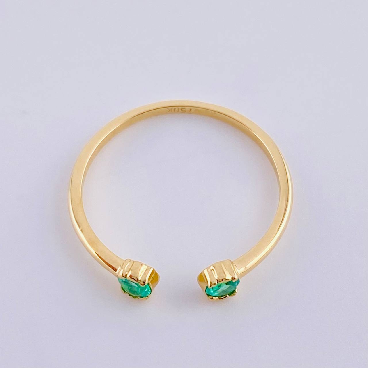 Anillo Abrazo Medio Dedo 18Pts 1.25 g / T6 1/2 Oro Amarillo 18K