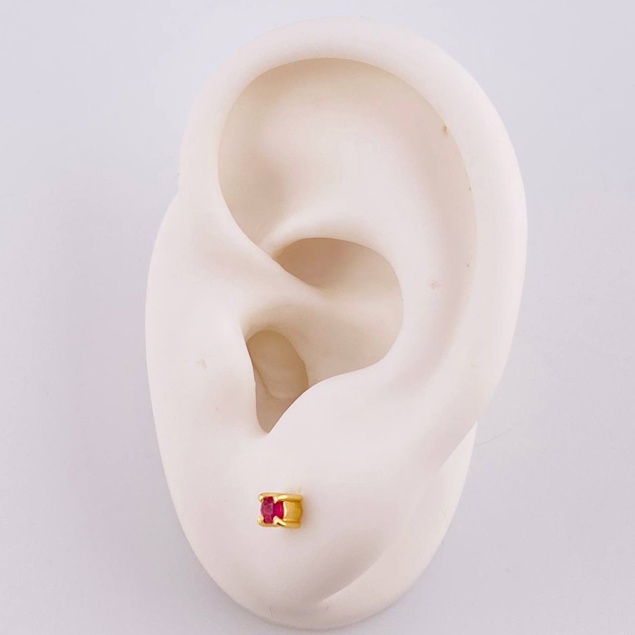 Topos Cuatro Garras Rubies 20Pts 1.05 g / 3 mm Oro Amarillo 18K