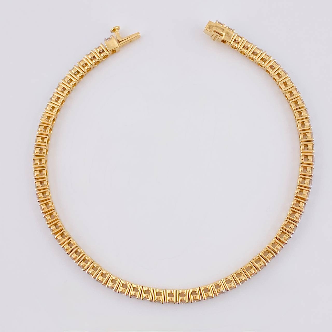 Pulso Tenis Diamantes 3,79 Qts 11.05 g / 18.1 cm / 2.6 mm Oro Amarillo 18K