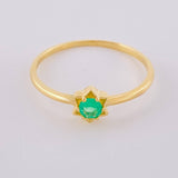Anillo Flor Estrellado 1.35 g / T7 Oro Amarillo 18K
