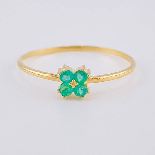Anillo Flor Trebol Esmeralda 13Pts 0.95 g / T8 1/2 Oro Amarillo 18K
