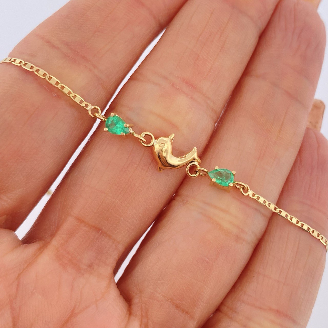 Pulso Escalera Plana Delfin Esmeralda 1.35gr / 18cm / Oro Amarillo 18K %
