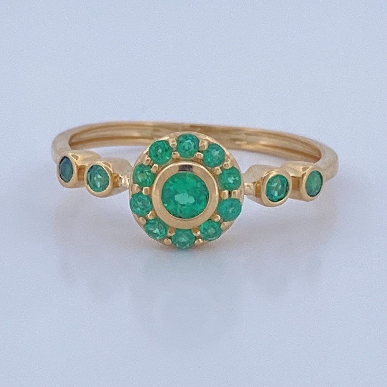 Anillo Circulos Esmeralda 2.5gr / T7 / Oro Amarillo 18K %