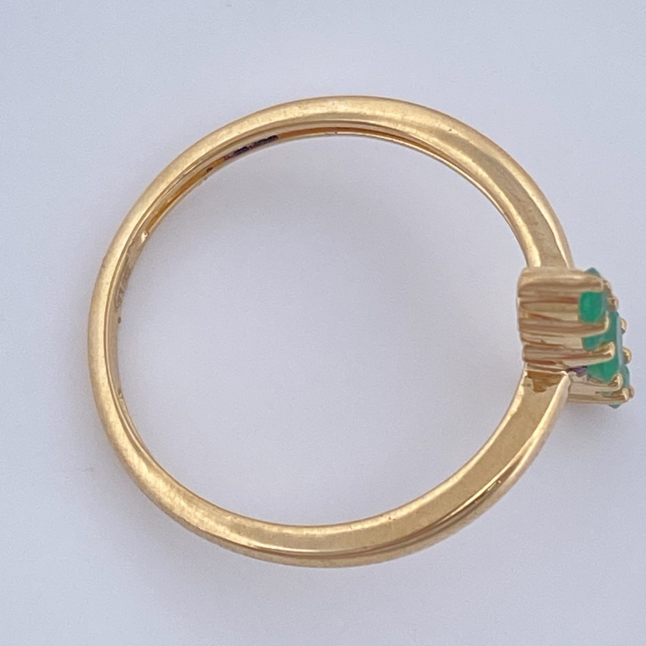 Anillo Linea Esmeralda 2.25gr / T5 1/2 / Oro Amarillo 18K %