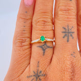 Anillo Solitario Churumbela Esmeralda 1.85gr / T6 3/4 / Dos Oros Amarillo Blanco 18K %