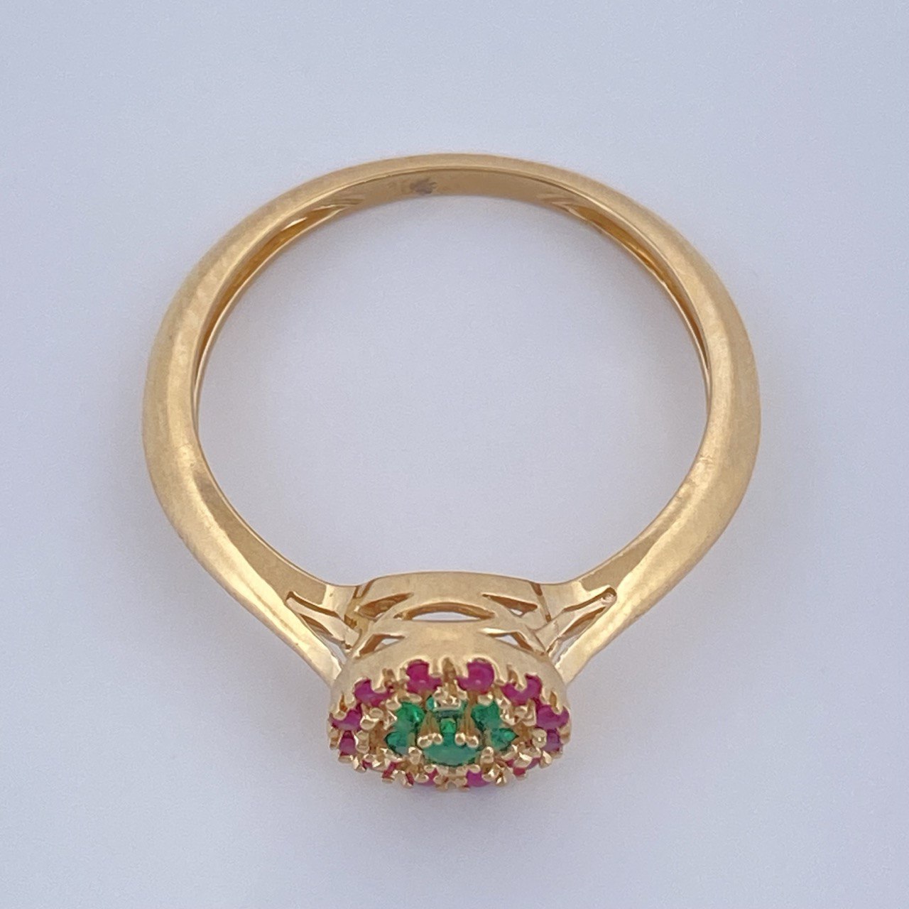 Anillo Flor Sello Esmeralda 2.45gr / T6 1/2 / Oro Amarillo 18K %