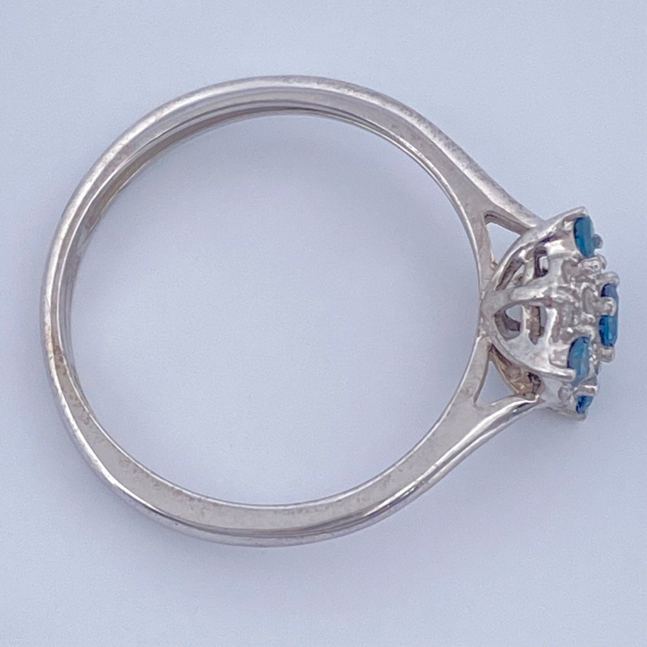 Anillo Flor De Nieve Diamante 2.2gr / T6 1/4 / Oro Blanco 18K %