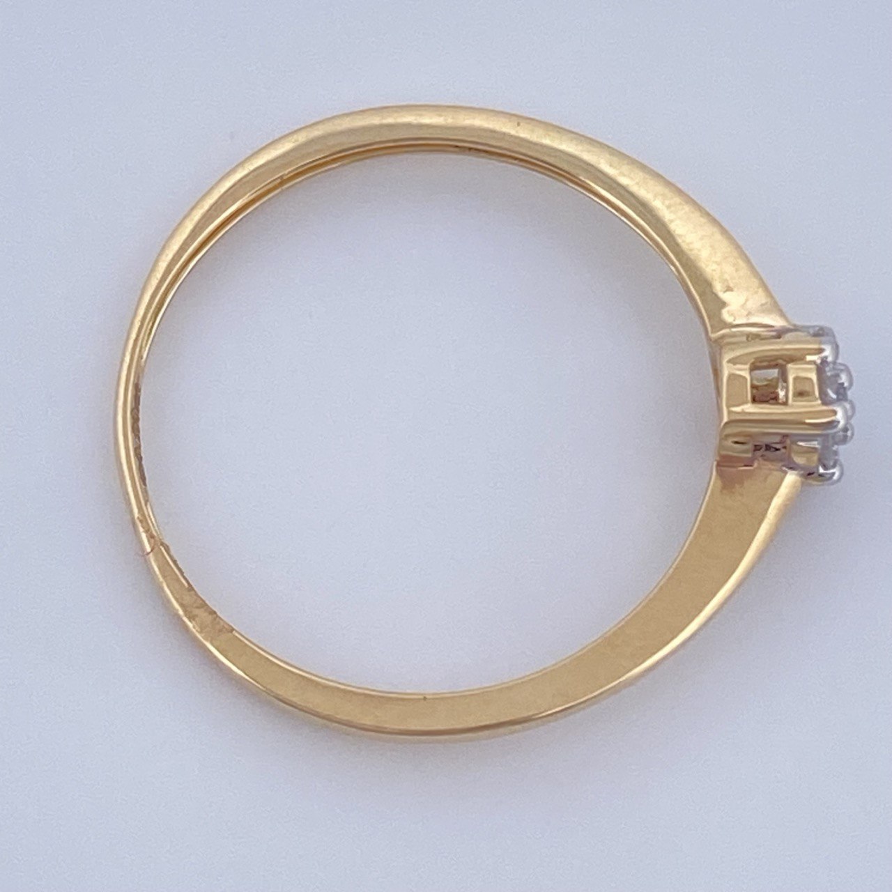 Anillo Flor Diamante 1.2gr / T5 1/2 / Dos Oros Amarillo Blanco 18K +