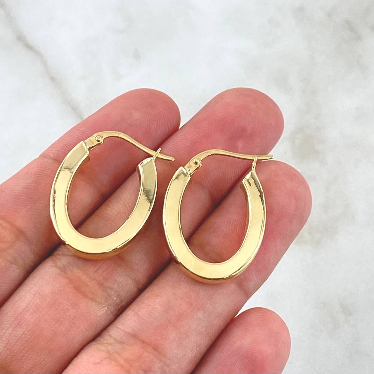 Candongas Diani 2.8gr / 2.5cm / Ovaladas Lisas Oro Amarillo 18K