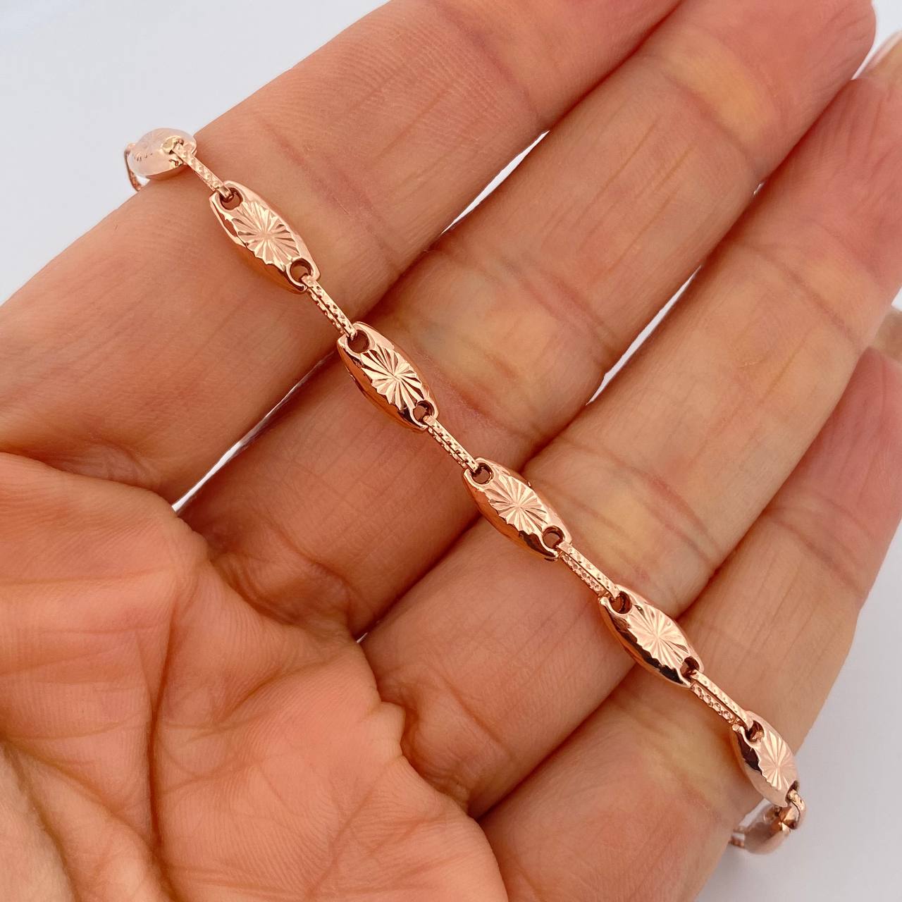 Pulso Eslabon Diamantado 4.9gr / 21.5cm / Oro 18K $