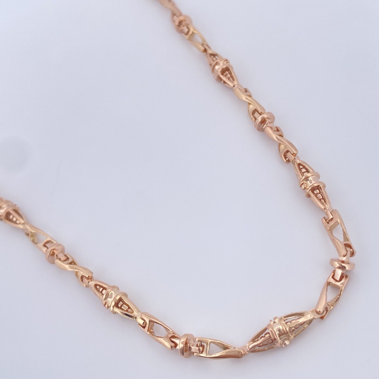 Cadena Rustica Dubai 28.9gr / 61.1cm / Oro Rosa 18K &