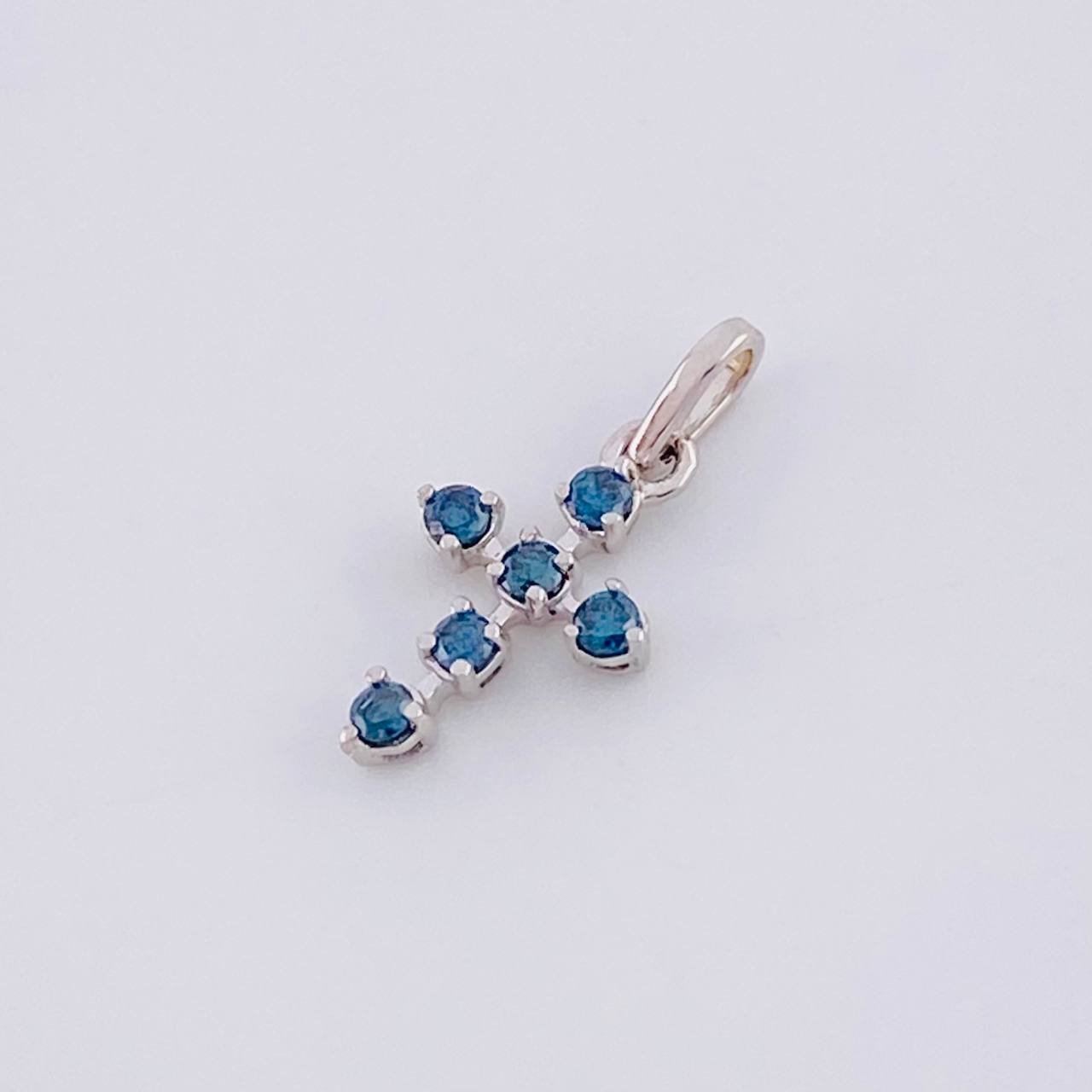 Dije Cruz Burbuja Diamantes 10pts 0.3g / 1.3cm Oro Blanco 18K