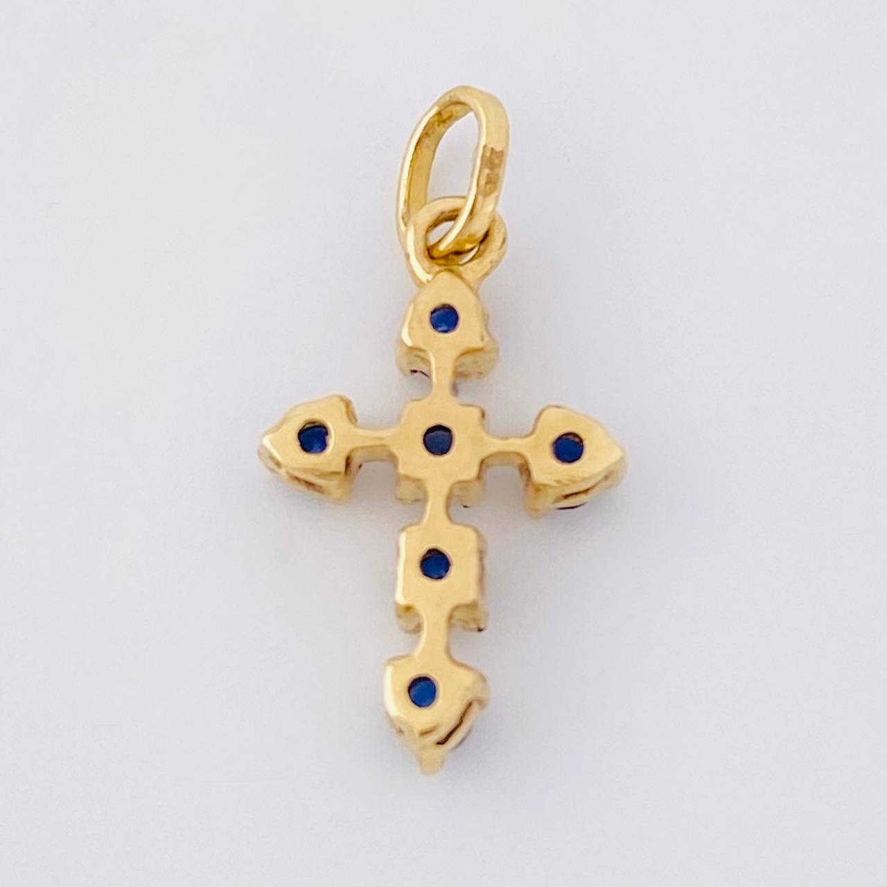 Dije Cruz Burbuja Zafiros 25pts 0.6g / 1.5cm Oro Amarillo 18K