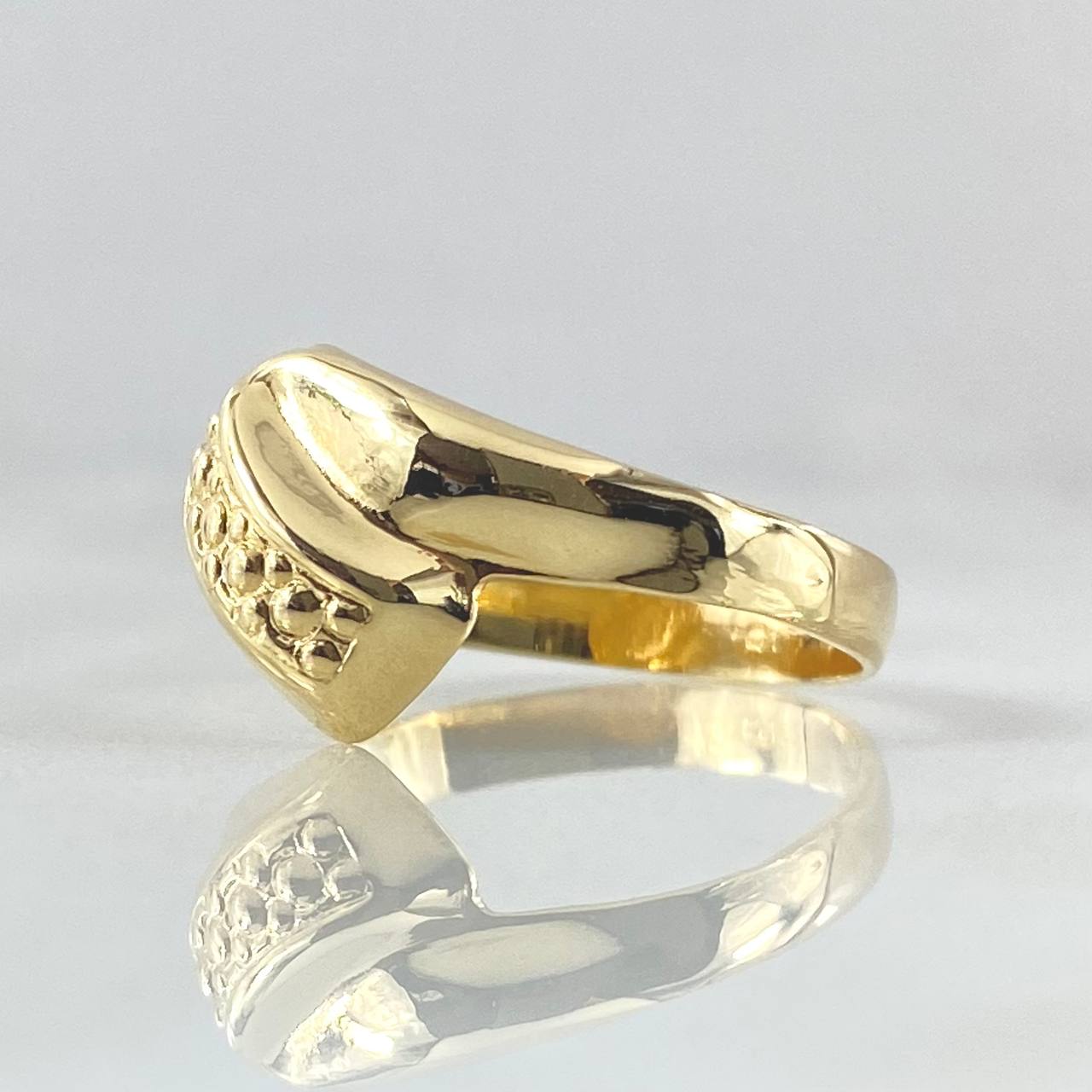 Anillo Paralelo Punteado 1.5gr / T7 1/4 / Oro 18K ©