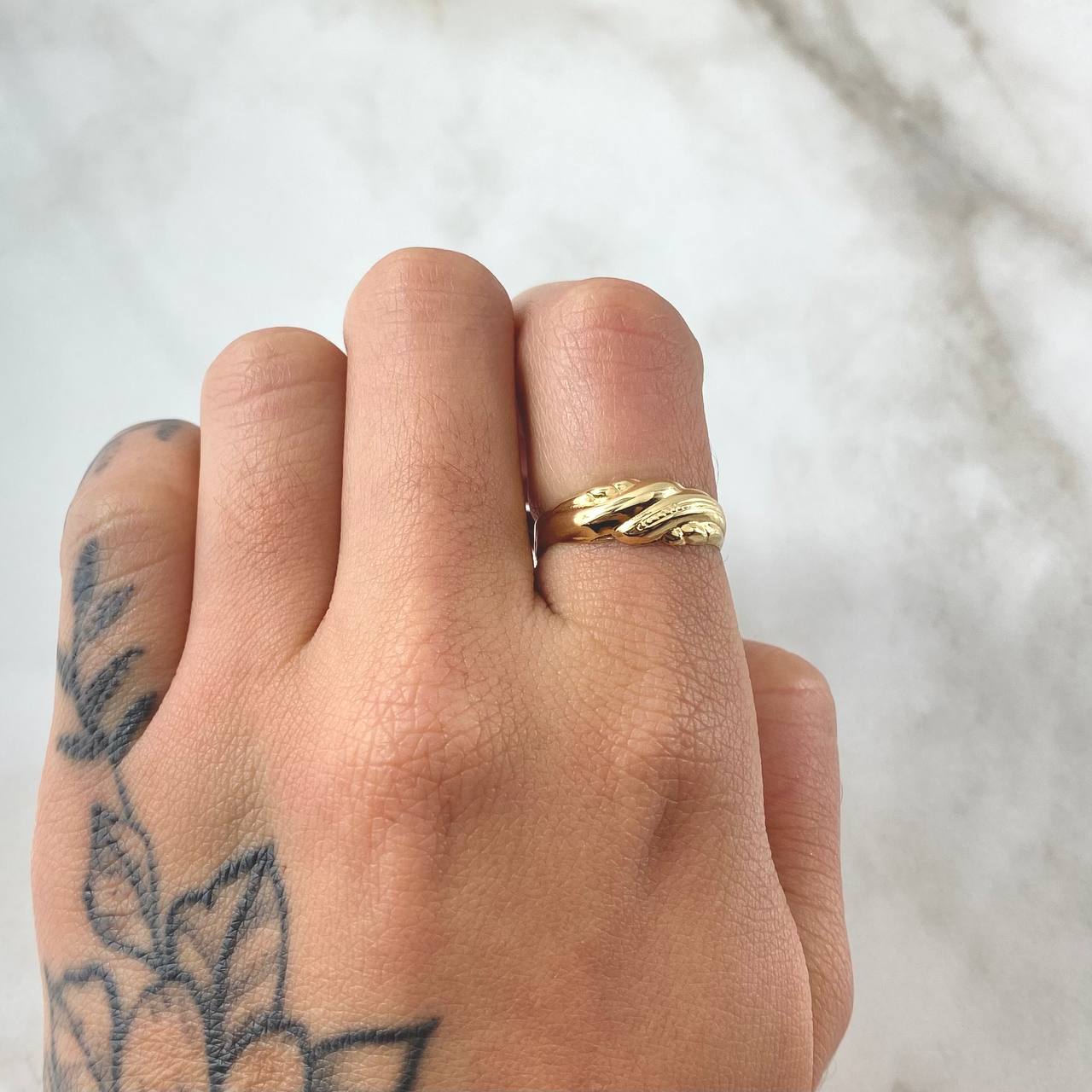 Anillo Olas Paralelas 1.75gr / T7 1/2 / Oro Amarillo 18K
