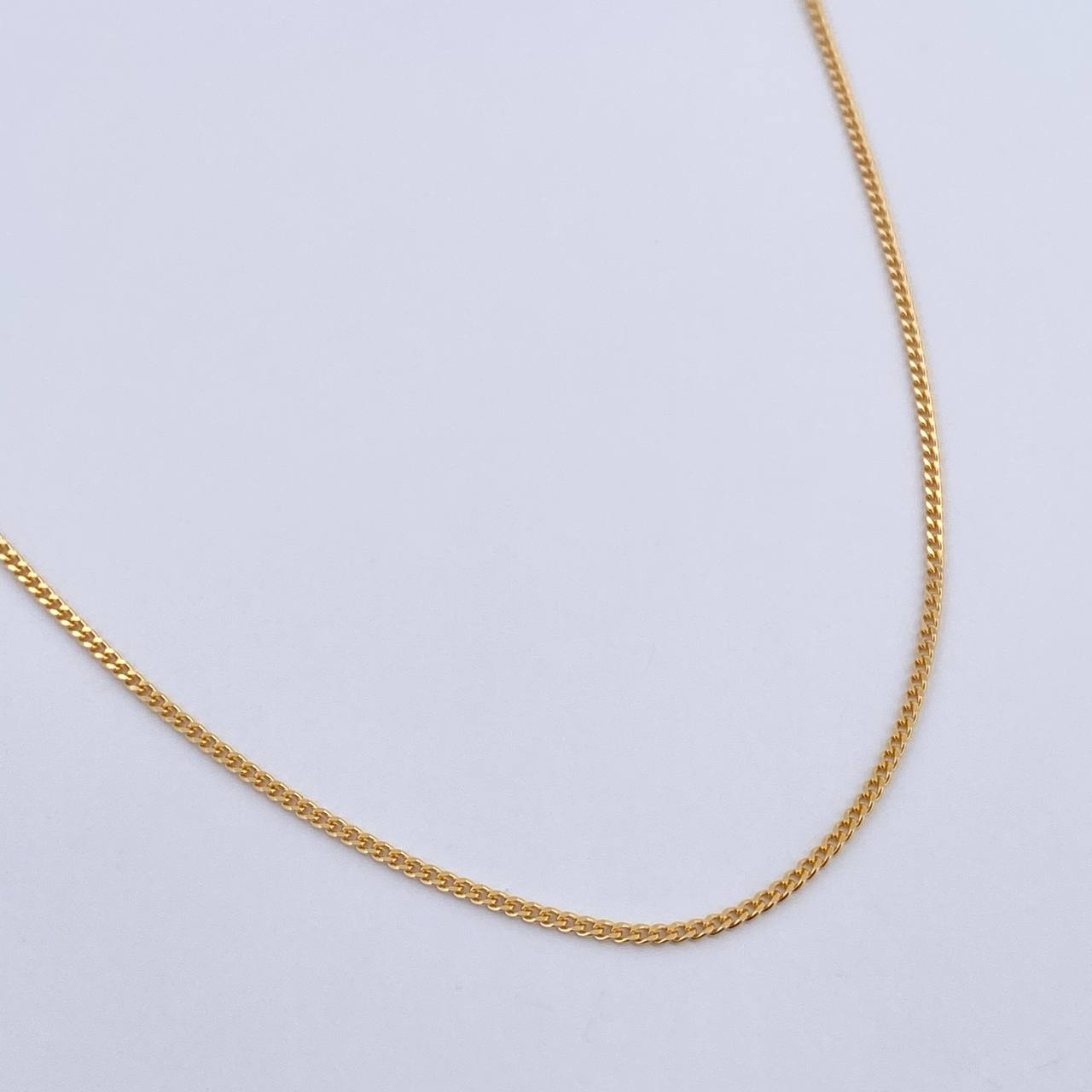 Cadena Mini Cubana 2.4gr / 45.7cm / 1.1mm Oro Amarillo +1 18K $