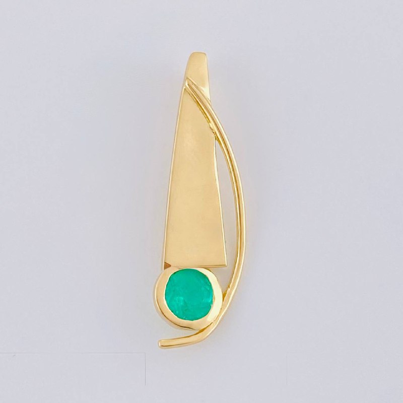 Dije Delta Abstracta Esmeralda 29Pts 1.4 g / 2.5 cm Oro Amarillo 18K