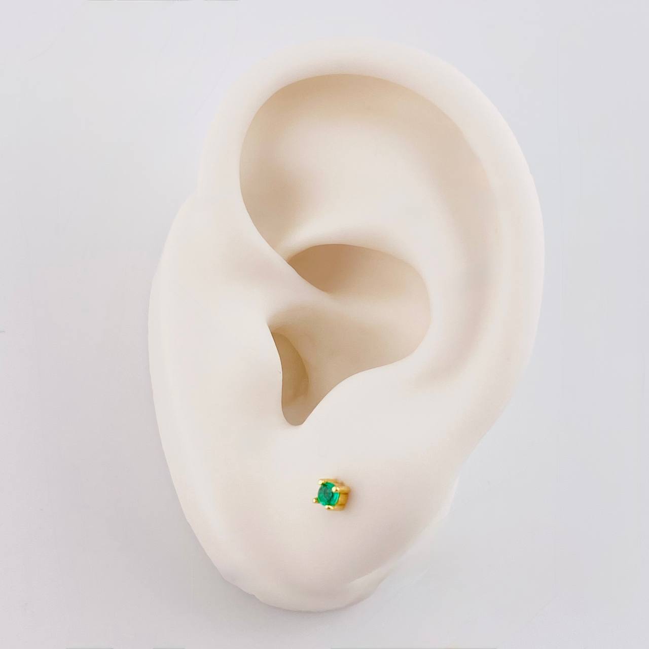 Topos Cuatro Garras Esmeralda 12Pts 1.15 g / 2.8 mm Oro Amarillo 18K
