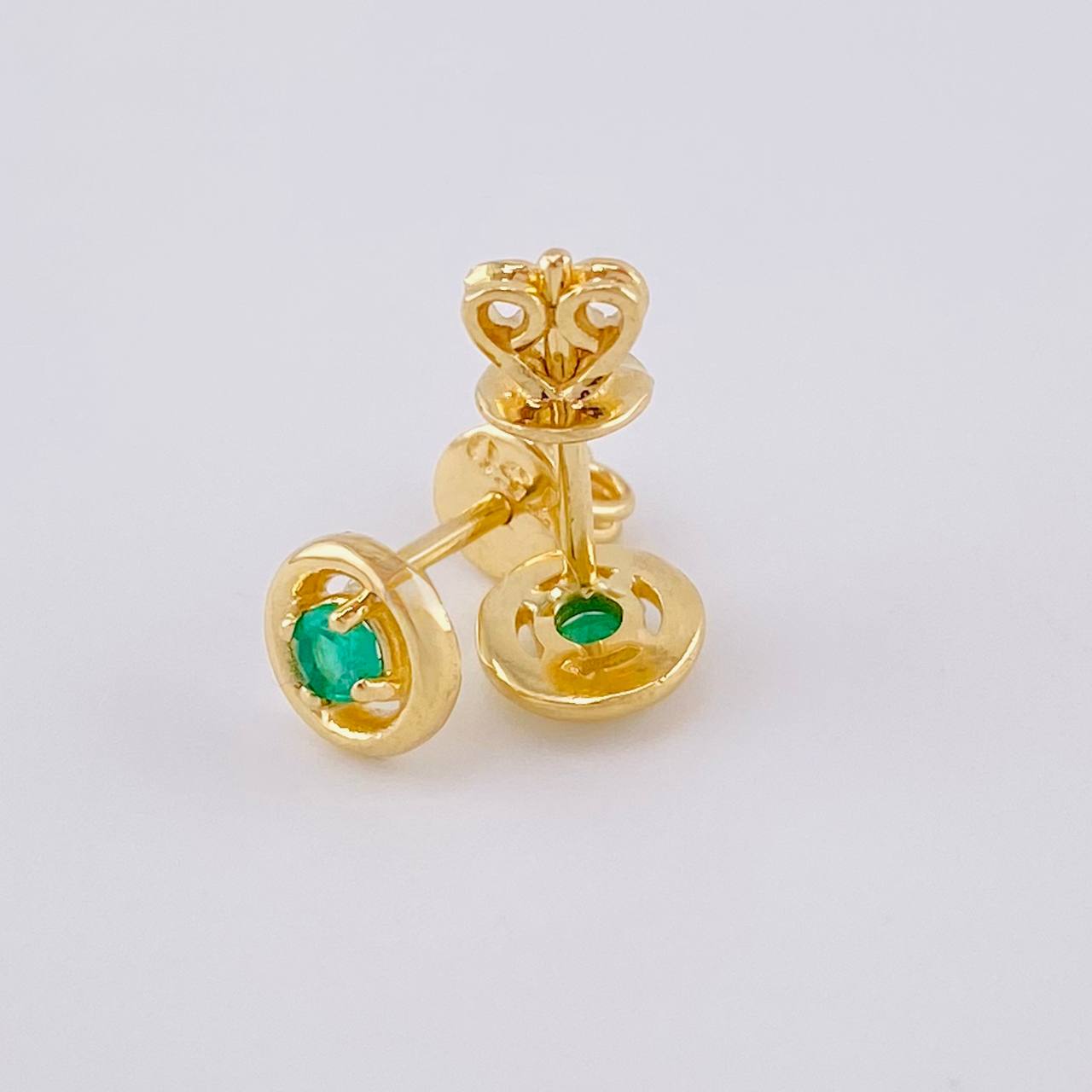 Topos Cetro Esmeralda 17Pts 1.5 g / 6 mm Oro Amarillo 18K
