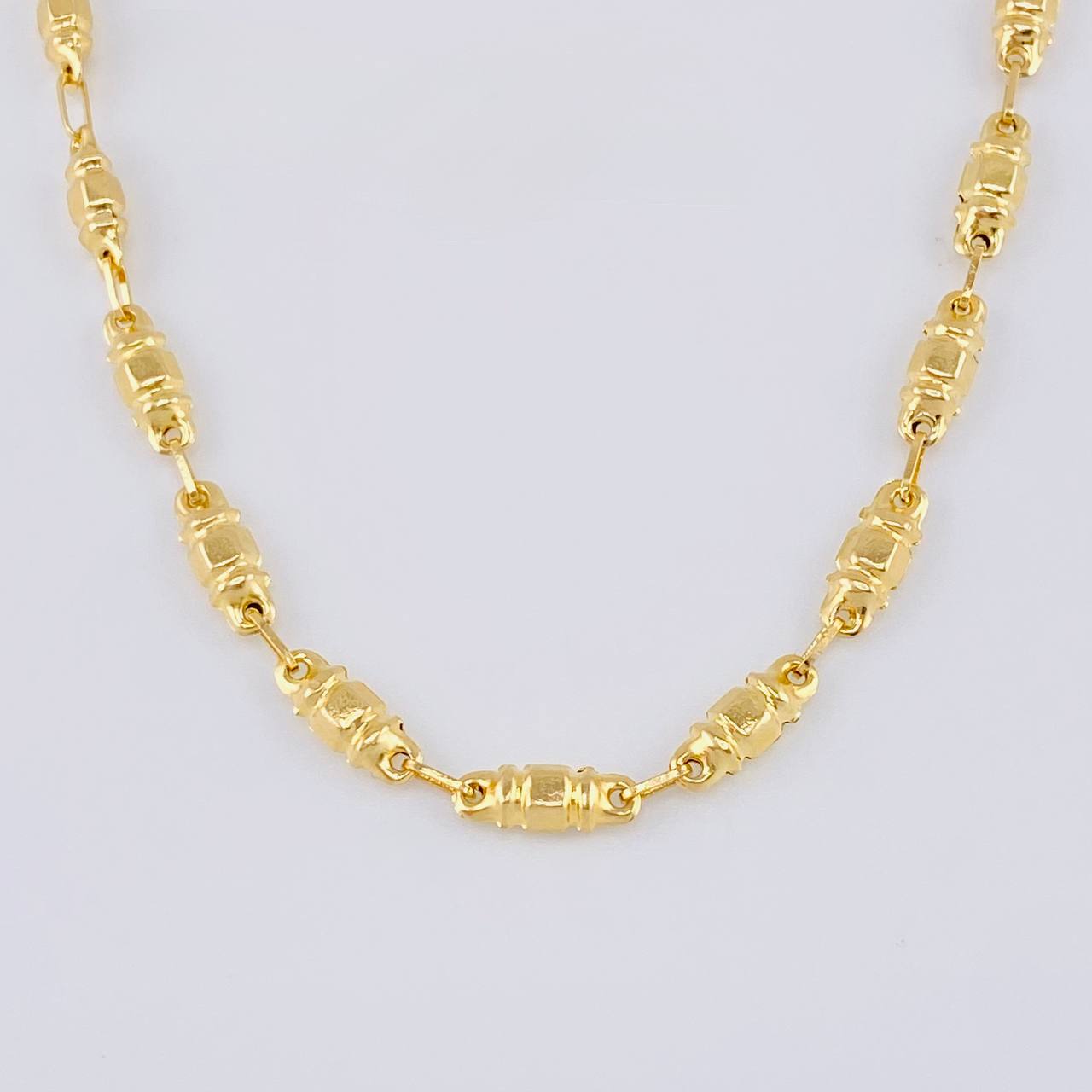 Cadena Rustica Cilindro 7.75 g / 60.8 cm / 3.75 mm Oro Amarillo 18K