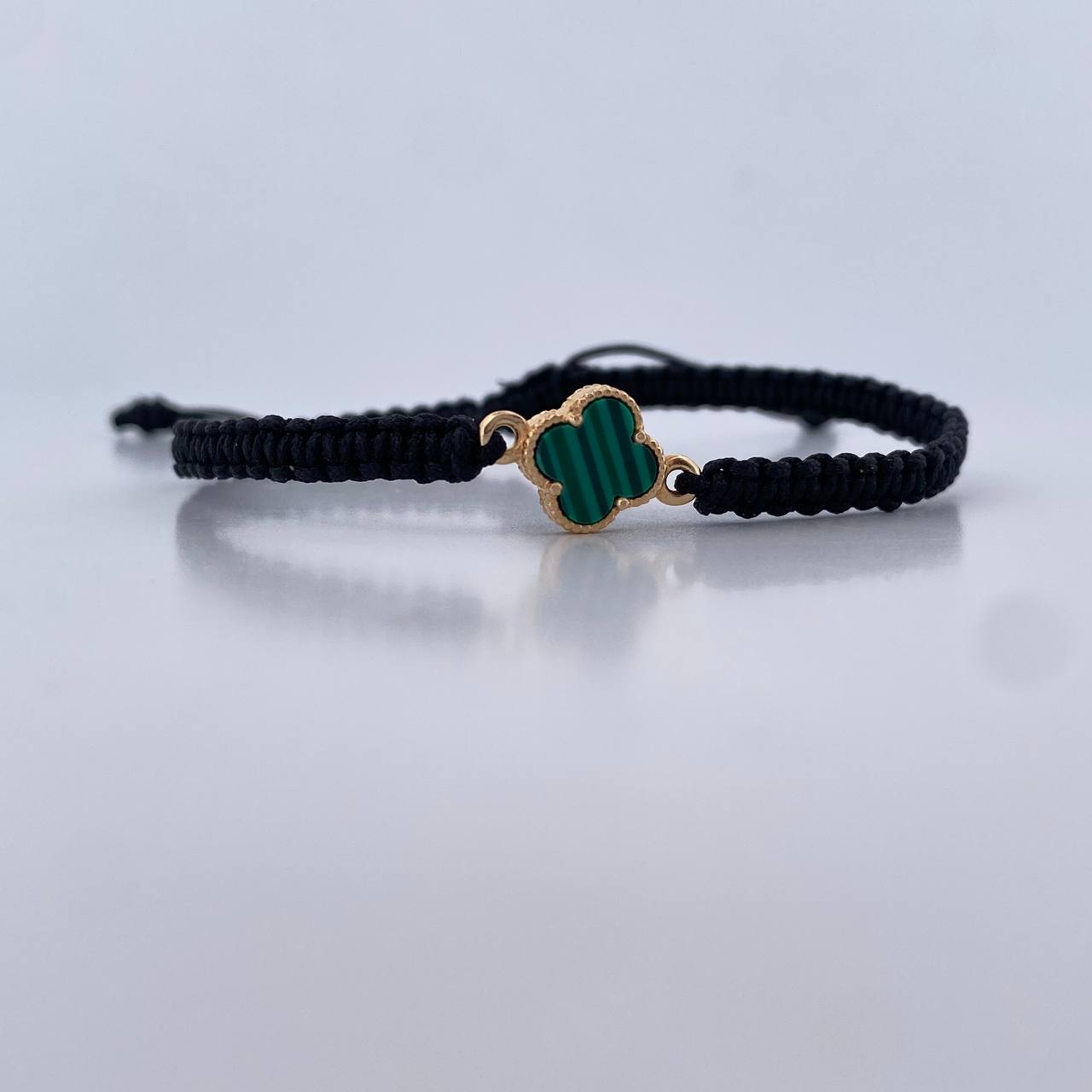 Pulsera Negra Trebol 0.85gr / Malaquita Verde Oro Amarillo Nac.Esp. 18K &
