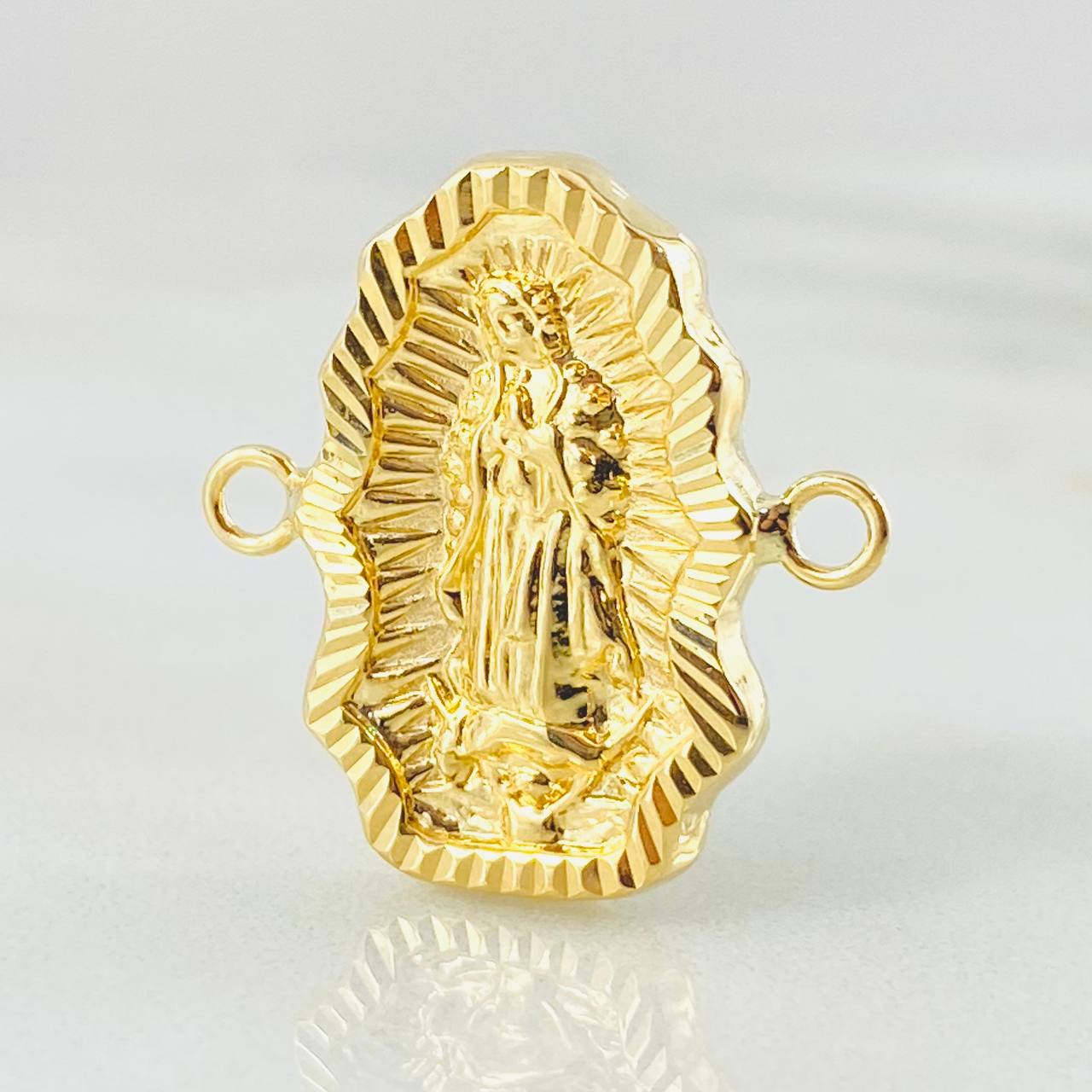 Herraje Silueta Virgen Guadalupe 1.55gr / 1.9cm / Oro Amarillo 18K ©